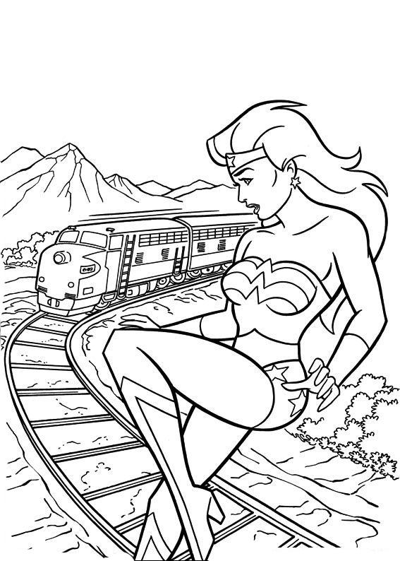 Чудо жінка на залізниці